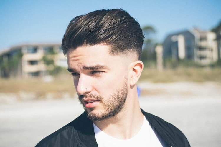 Aumenta la densidad de tu barba con cirugía capilar